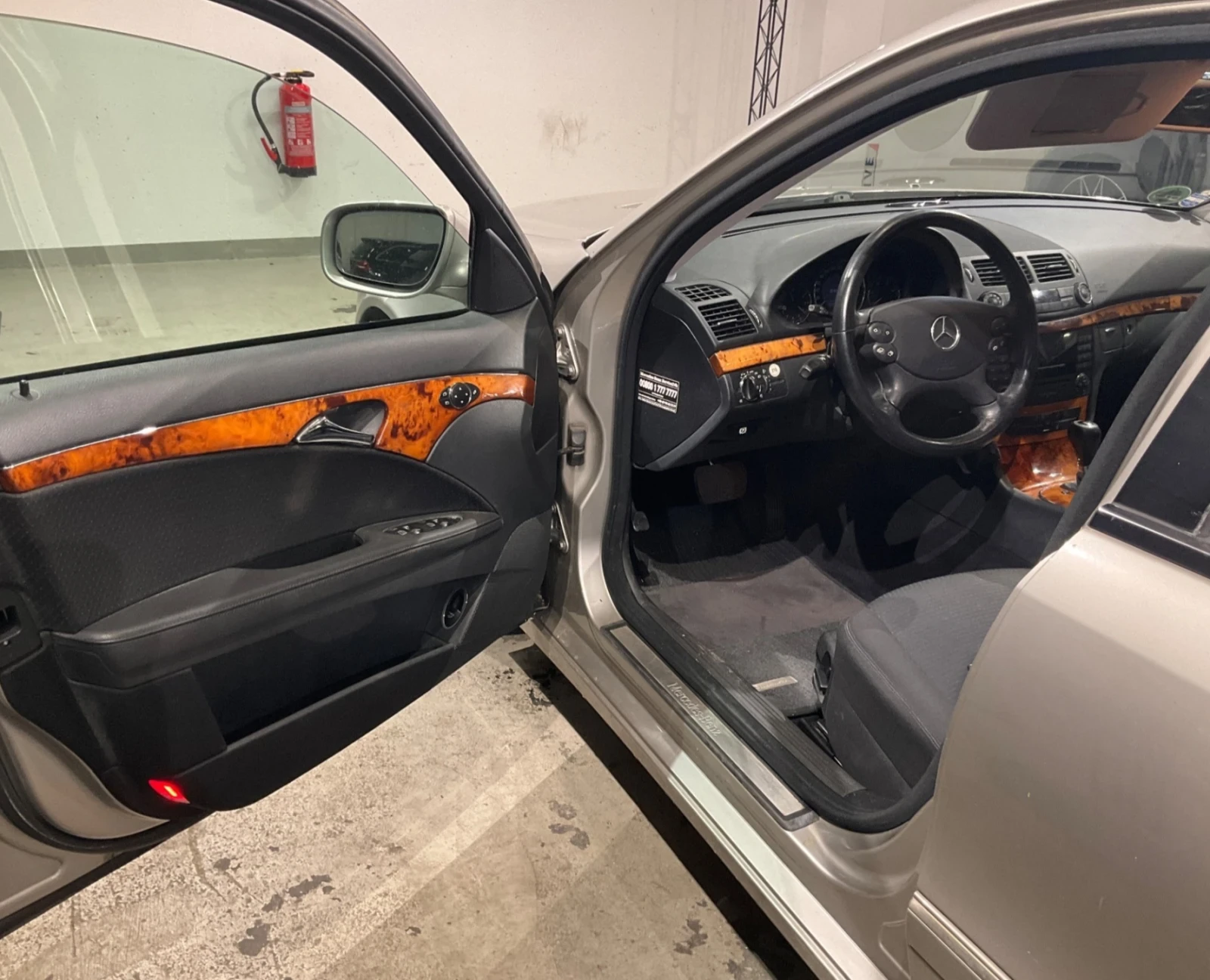 Mercedes-Benz E 220 CDI EVO 188х.км ELEGANCE - КАТО НОВА!!!, снимка 2 - Автомобили и джипове - 53750912