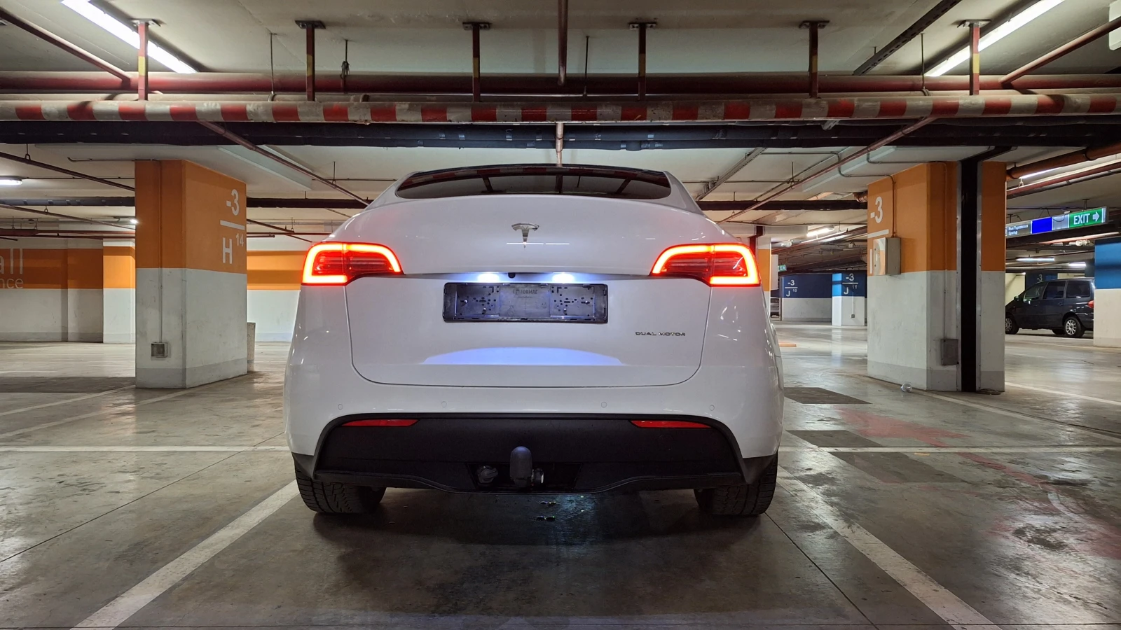 Tesla Model Y Long Range AWD * SUMMON * Теглич * ГАРАНЦИЯ, снимка 4 - Автомобили и джипове - 53780773