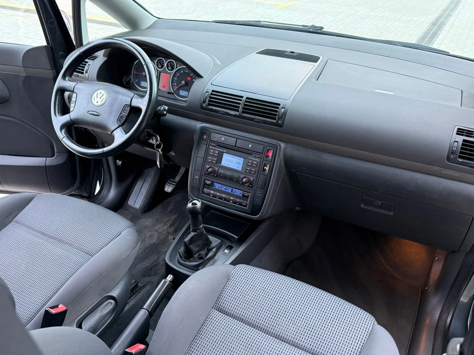 VW Sharan 2.0TDI 8P, снимка 11 - Автомобили и джипове - 53816362