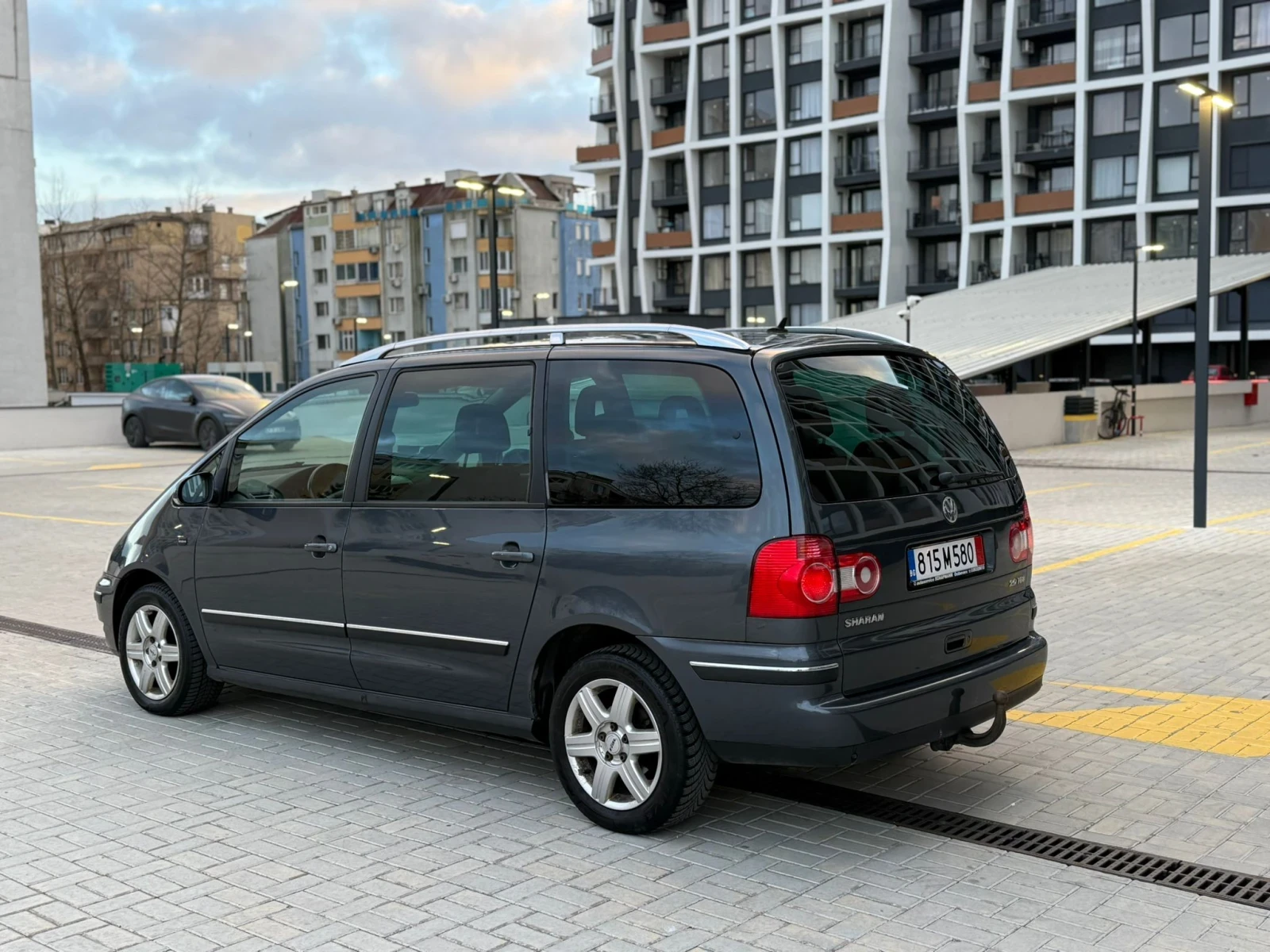 VW Sharan 2.0TDI 8P, снимка 5 - Автомобили и джипове - 53816362