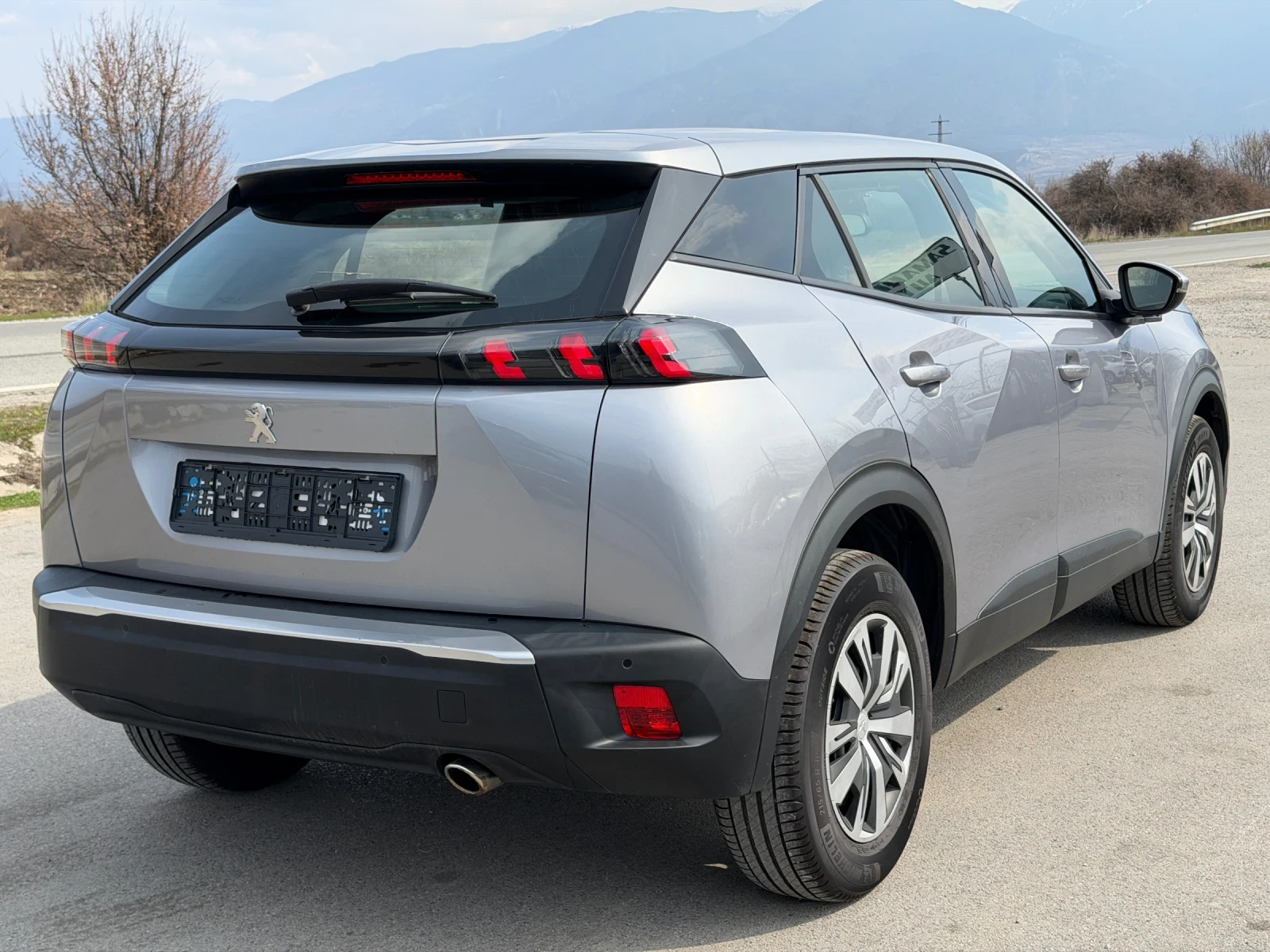 Peugeot 208 1.5 HDI Price excluding VAT 9700 , снимка 5 - Автомобили и джипове - 53887863