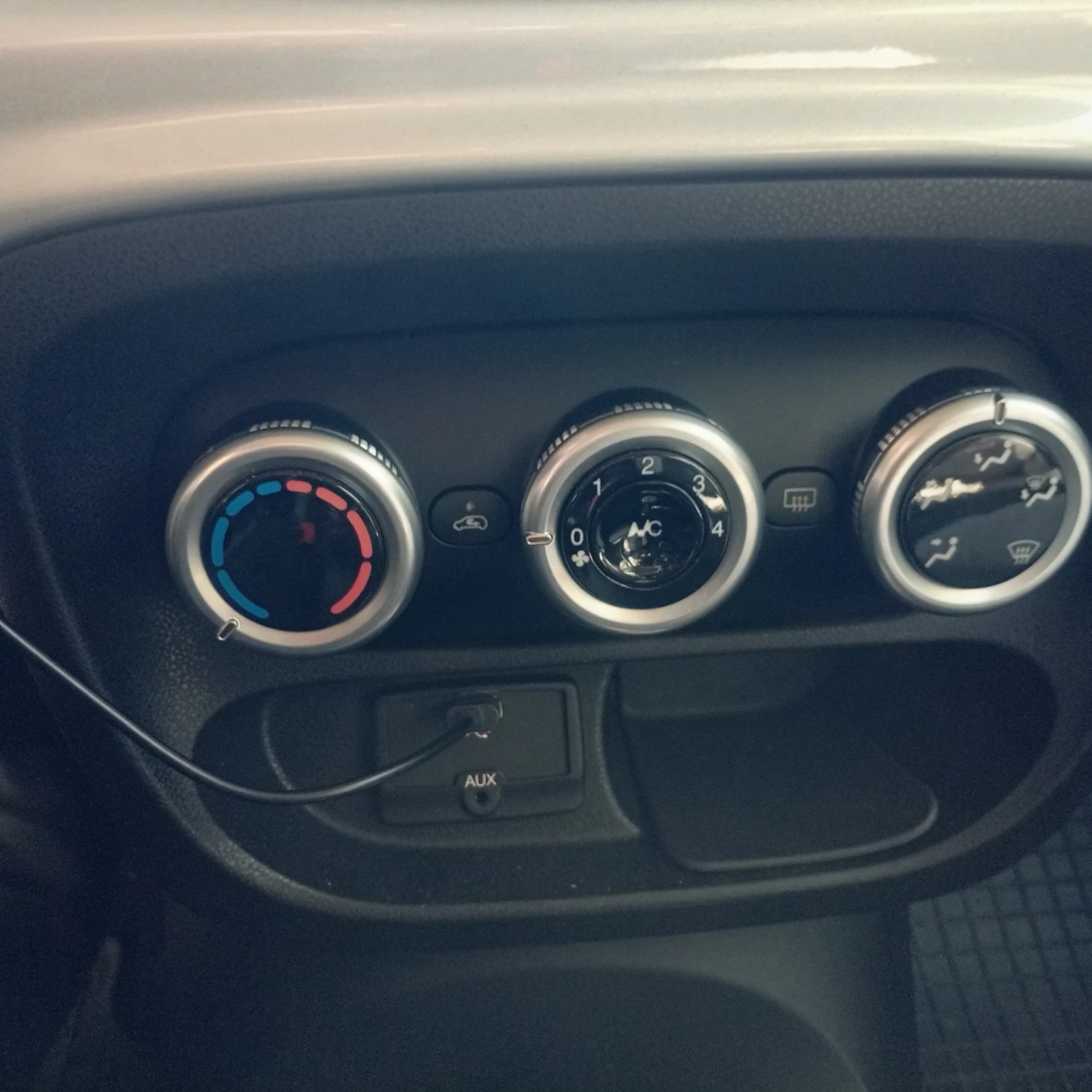 Fiat 500L VARIANT , снимка 10 - Автомобили и джипове - 54285663