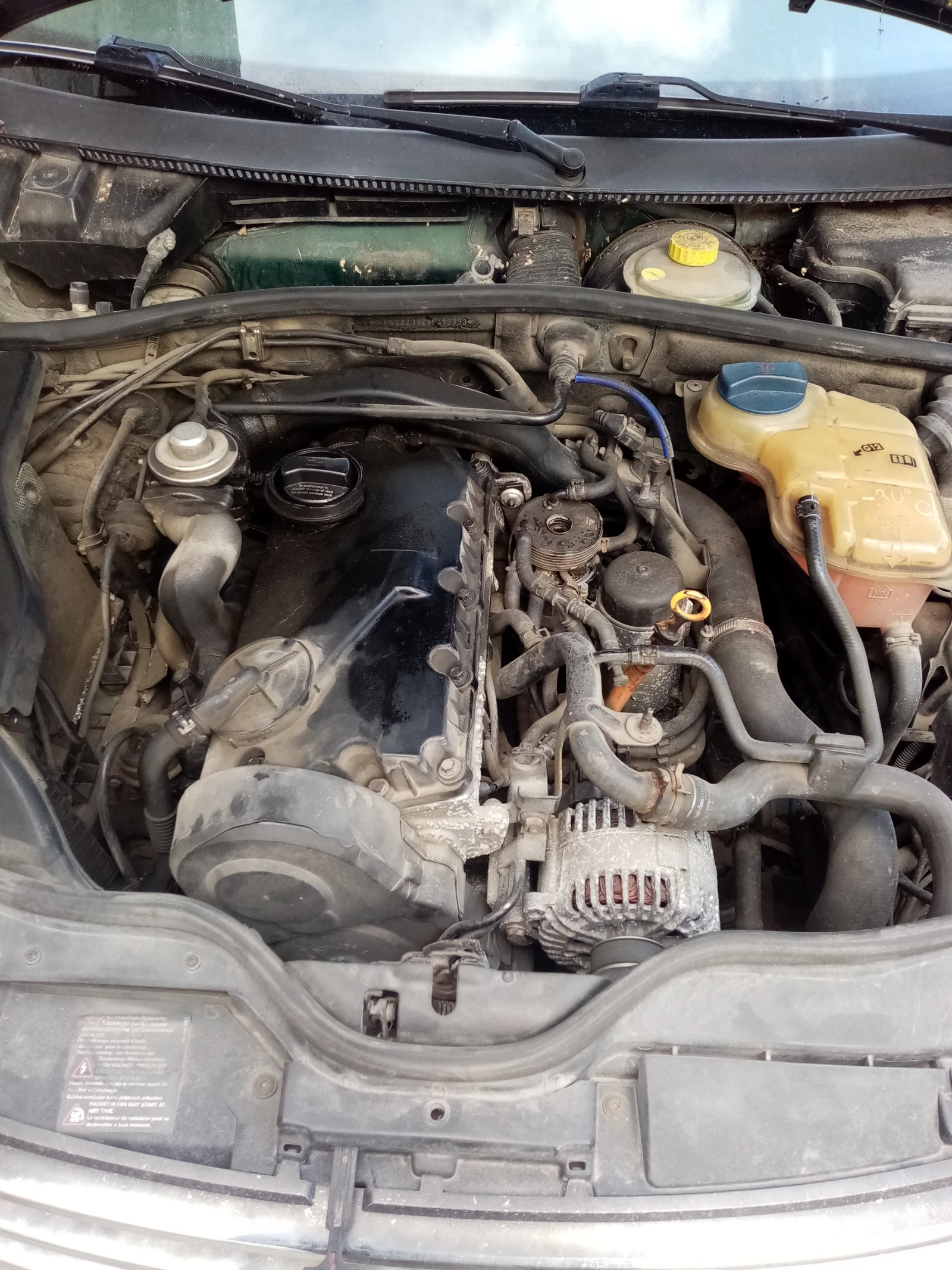 VW Passat, снимка 6 - Автомобили и джипове - 54377559