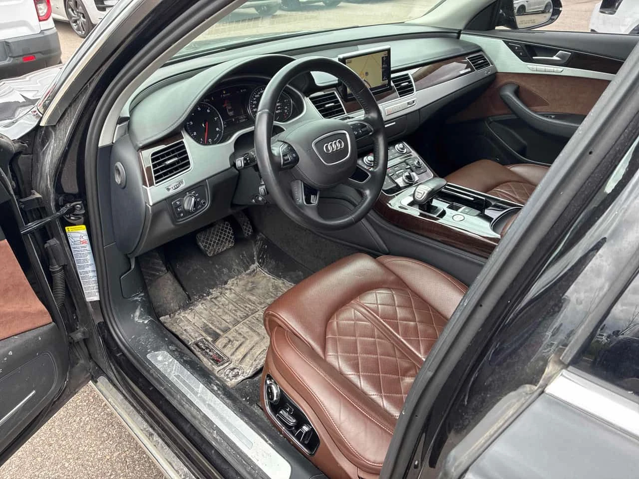 Audi A8 * 4.0T * ГЛАВНО ПРЕДСТАВИТЕЛСТВО* , снимка 7 - Автомобили и джипове - 54605456