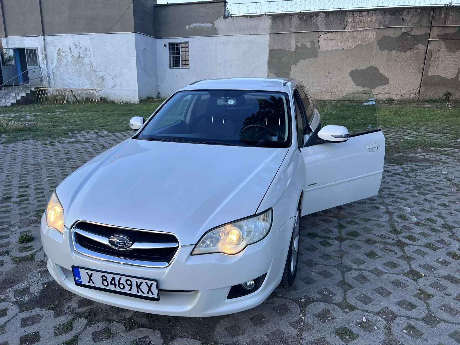Subaru Legacy 2.0 I, снимка 6 - Автомобили и джипове - 54861441