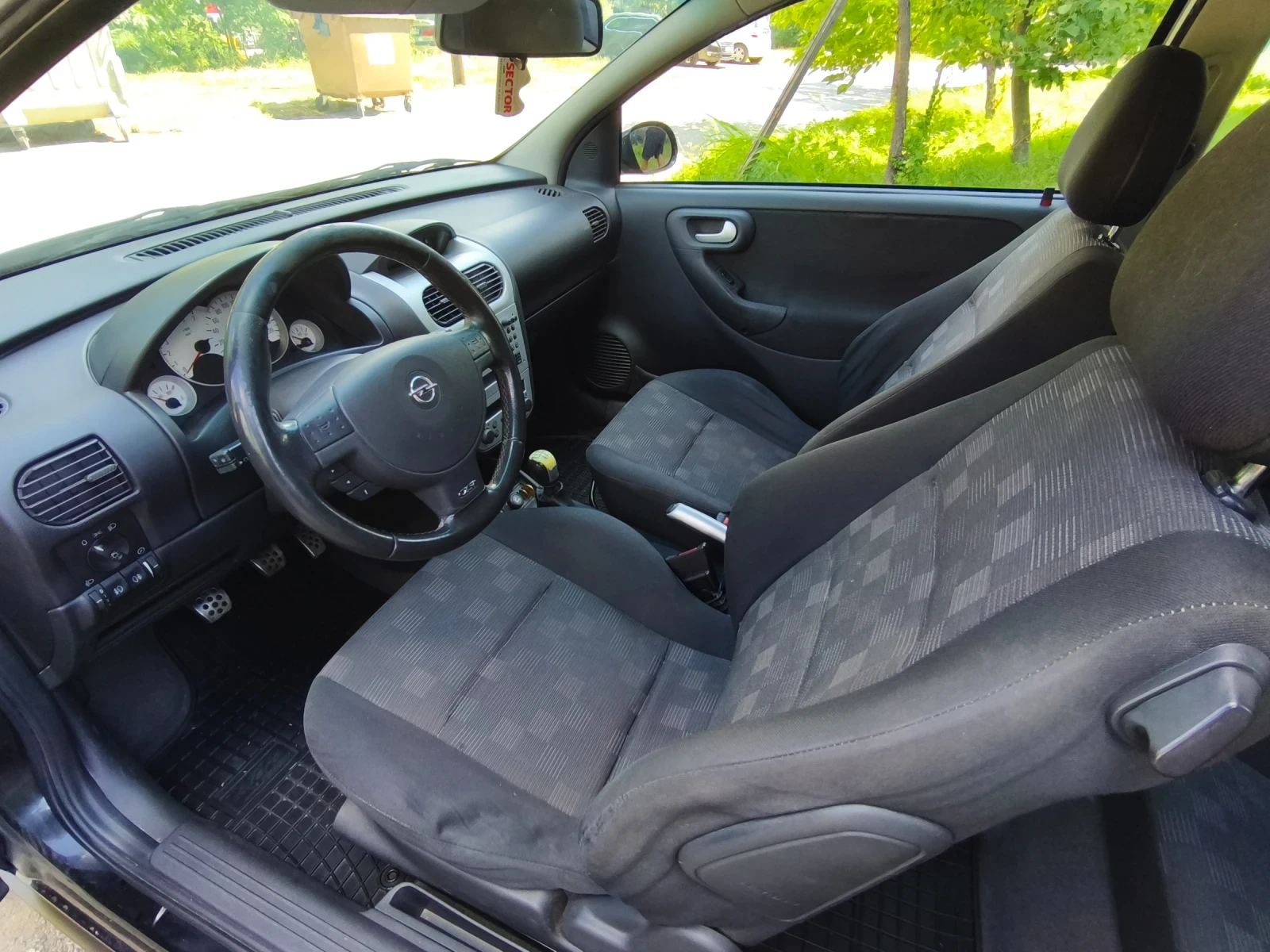 Opel Corsa 1.8 GSI, снимка 7 - Автомобили и джипове - 55161082