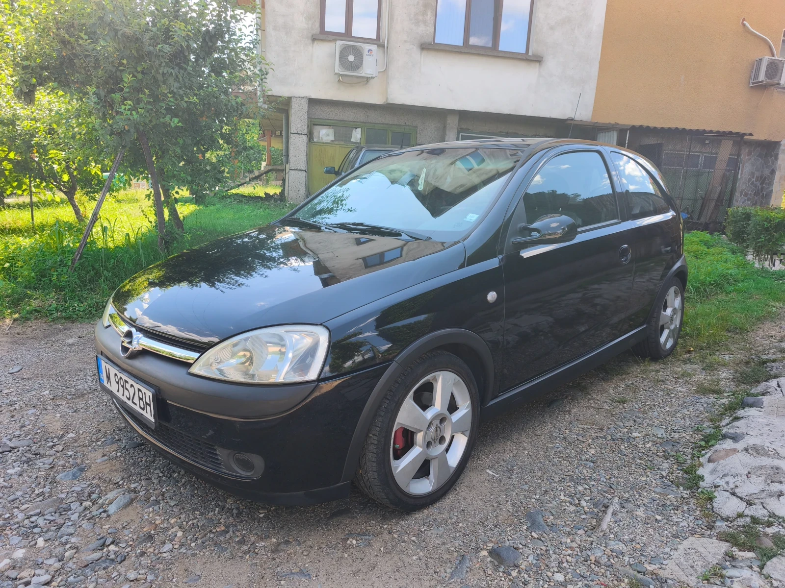 Opel Corsa 1.8 GSI, снимка 4 - Автомобили и джипове - 55161082