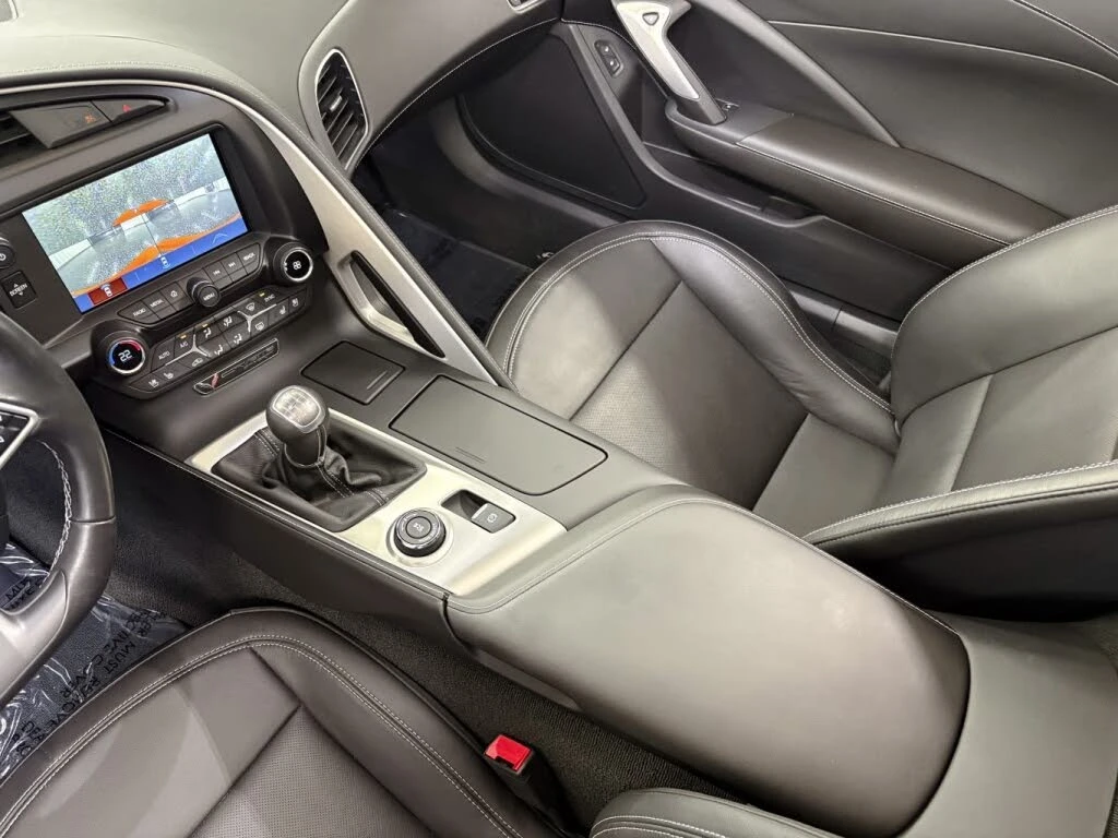 Chevrolet Corvette Stingray Z51 2LT Coupe RWD, снимка 13 - Автомобили и джипове - 55237394