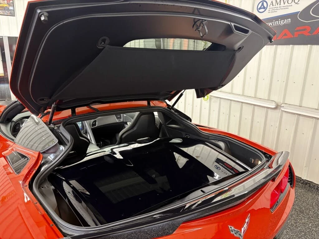 Chevrolet Corvette Stingray Z51 2LT Coupe RWD, снимка 16 - Автомобили и джипове - 55237394