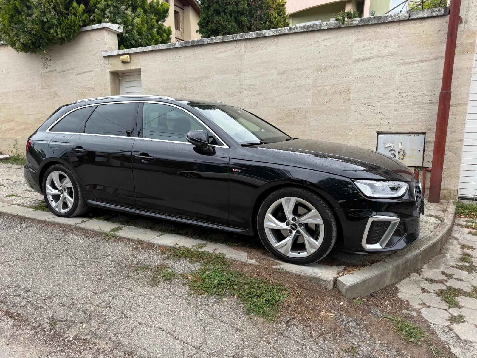 Audi A4 S-Line* FUUL Ekstri* 10.2022г* кожен салон* , снимка 3 - Автомобили и джипове - 55400508
