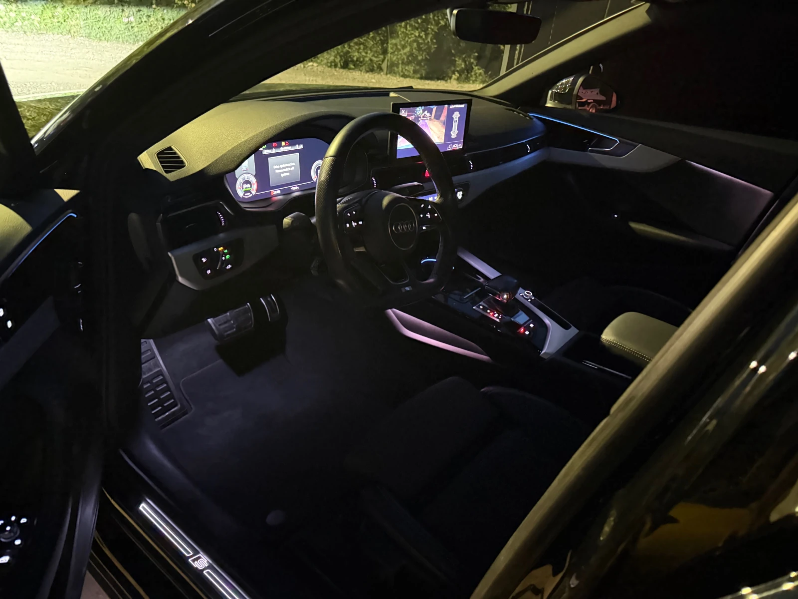 Audi A4 S-Line* FUUL Ekstri* 10.2022г* кожен салон* , снимка 15 - Автомобили и джипове - 55400508