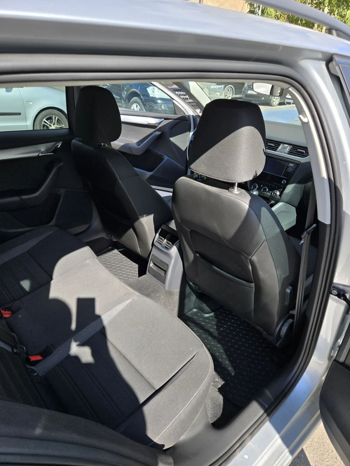 Skoda Octavia, снимка 13 - Автомобили и джипове - 56337704
