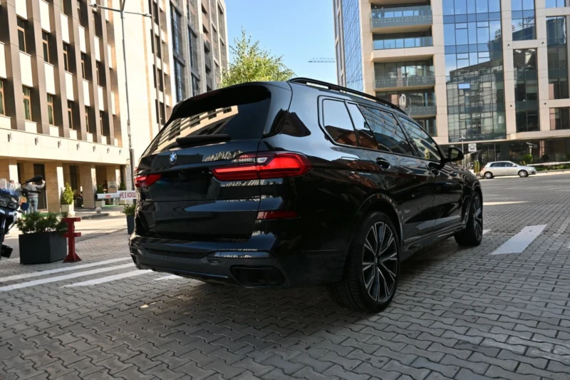 BMW X7 M50i//Headap//Tv//pano//softclose //full, снимка 7 - Автомобили и джипове - 52546504