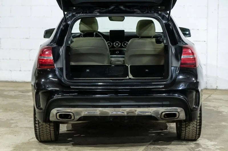 Mercedes-Benz GLA 250 4MATIC* APPLE CARPLAY* PANORAMA* ПОДГРЕВ, снимка 5 - Автомобили и джипове - 53286103