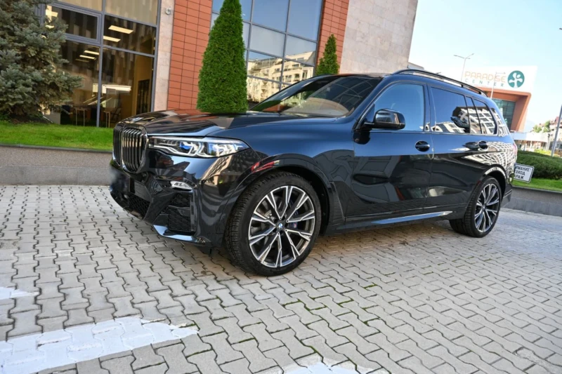 BMW X7 M50i//Headap//Tv//pano//softclose //full - 120000 лв. / 61355.03 € - 33899168 1