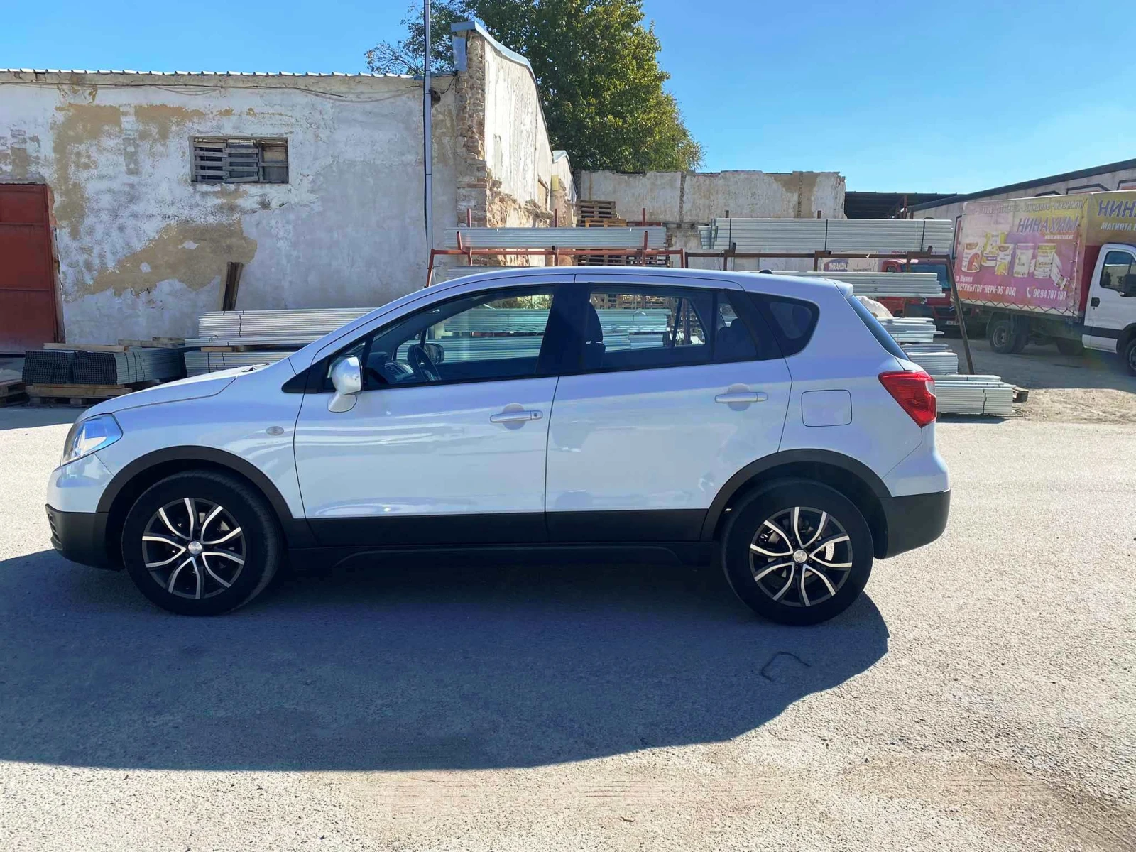 Suzuki SX4 S-Cross 1.6 - изображение 5