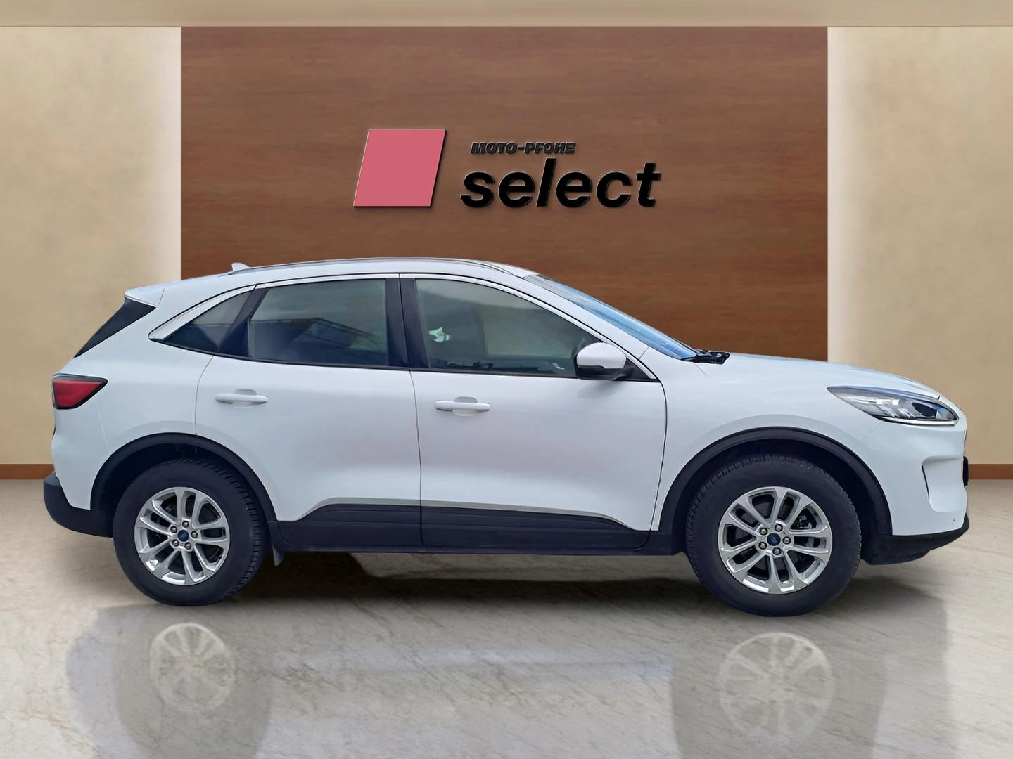 Ford Kuga 2.5 FHEV - изображение 4