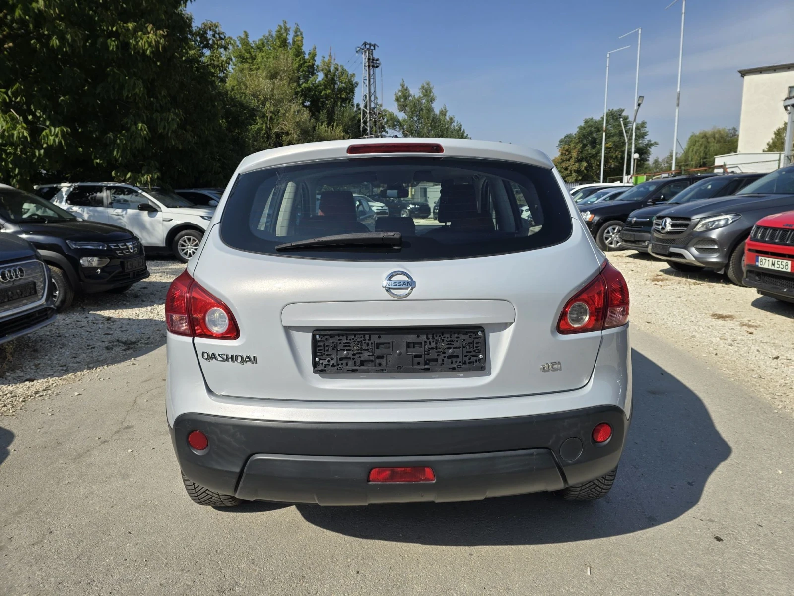 Nissan Qashqai 1.5dci 106к.с Acenta 6 скорости , снимка 6 - Автомобили и джипове - 52503097