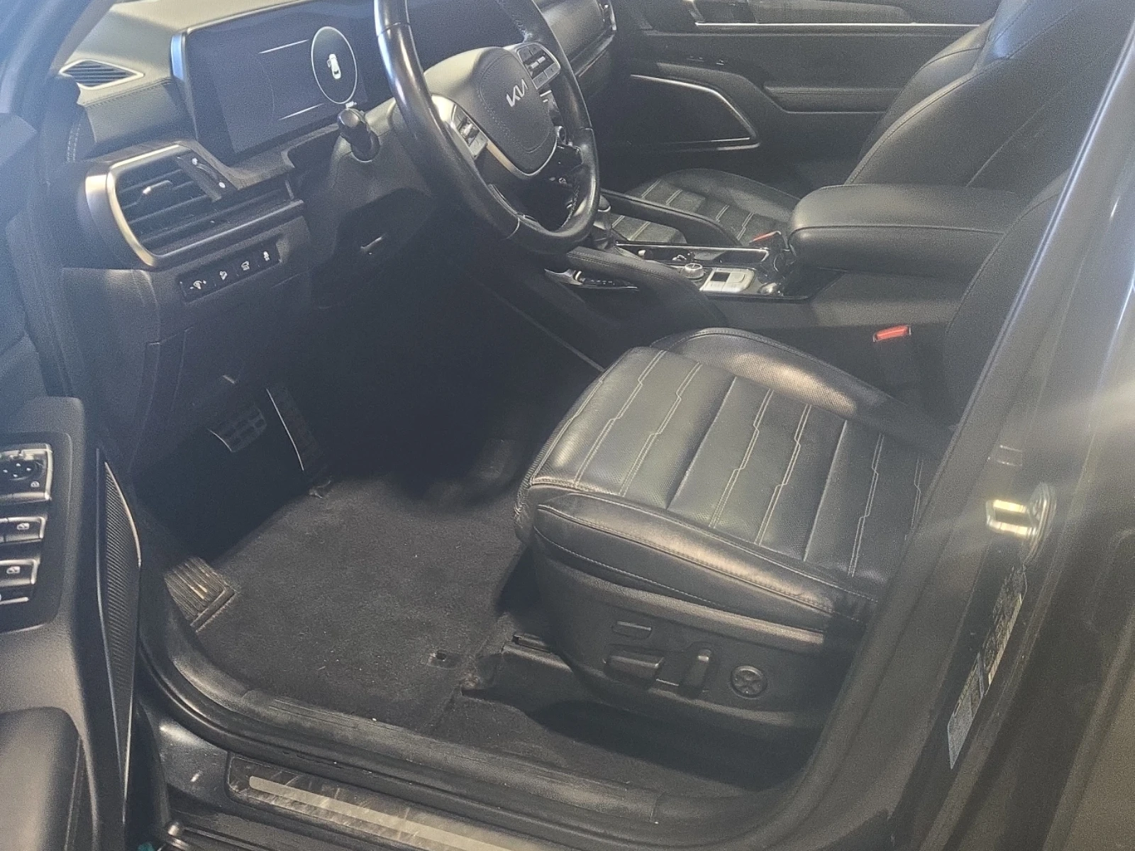 Kia Telluride SX LIMITED-4D UTILITY AWD * Carfax *  - изображение 6