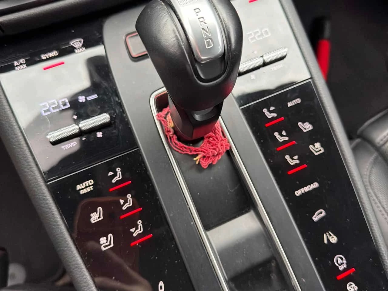 Porsche Macan * GTS * CARFAX * ОБДУХВАНЕ * BOSE * 360, снимка 14 - Автомобили и джипове - 54165117