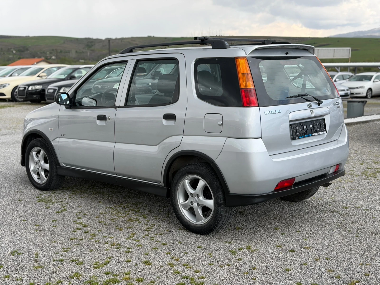 Suzuki Ignis 1.5* 4x4* , снимка 5 - Автомобили и джипове - 54243525