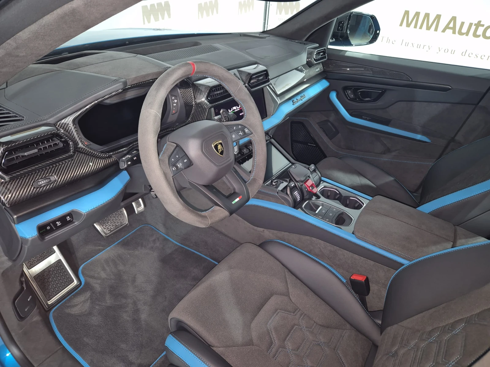 Lamborghini Urus SE* Carbon In&Out* HuD* B&O* Blu Uranus, снимка 7 - Автомобили и джипове - 54503437