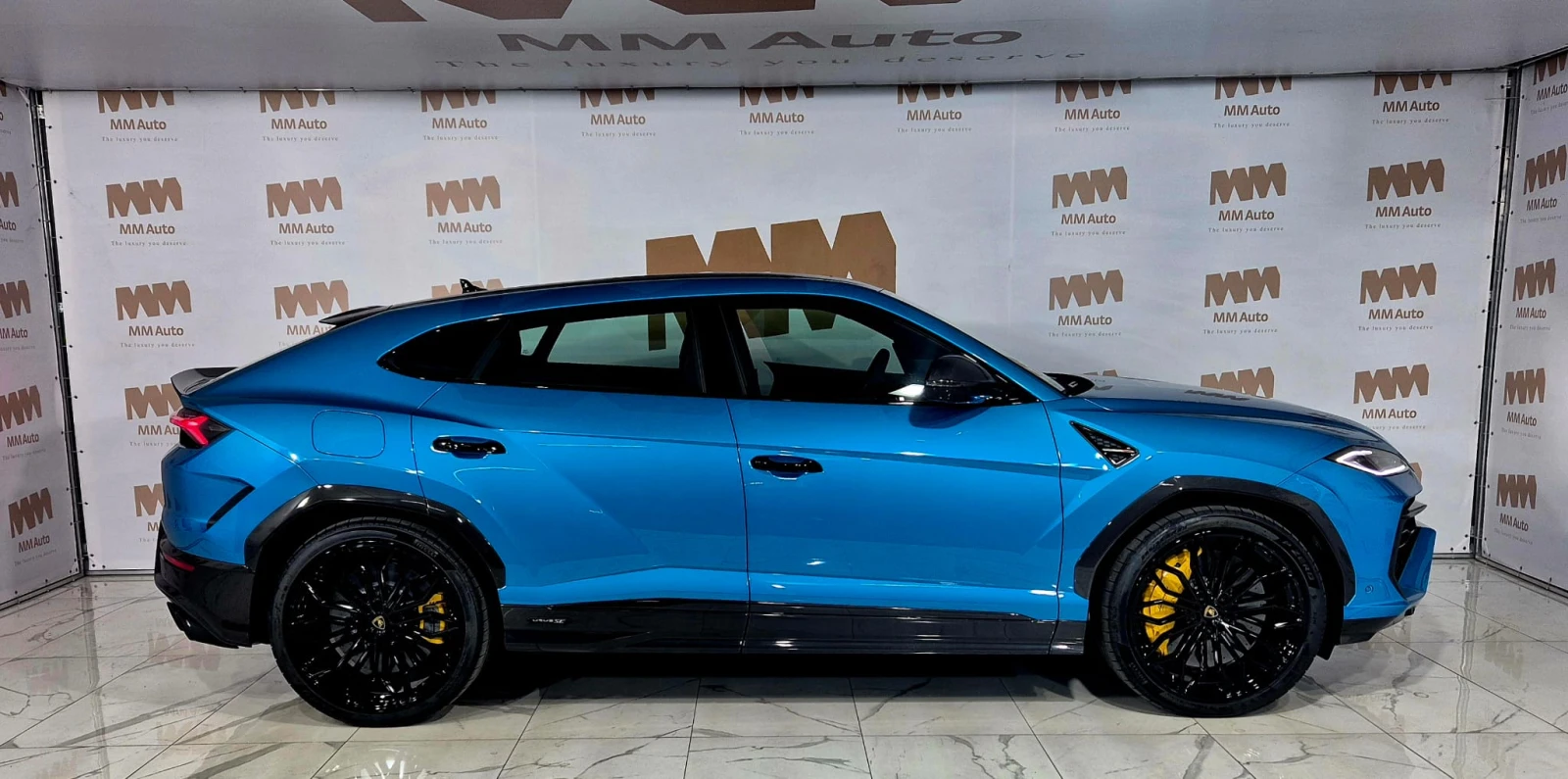 Lamborghini Urus SE* Carbon In&Out* HuD* B&O* Blu Uranus, снимка 2 - Автомобили и джипове - 54503437