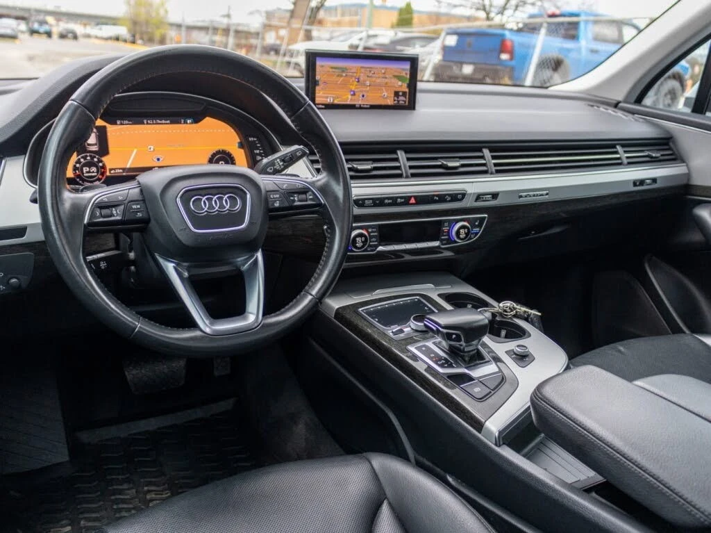 Audi Q7 55 TFSI * Progressiv* АвтоКредит* (ЦЕНА ДО БГ), снимка 10 - Автомобили и джипове - 54556593