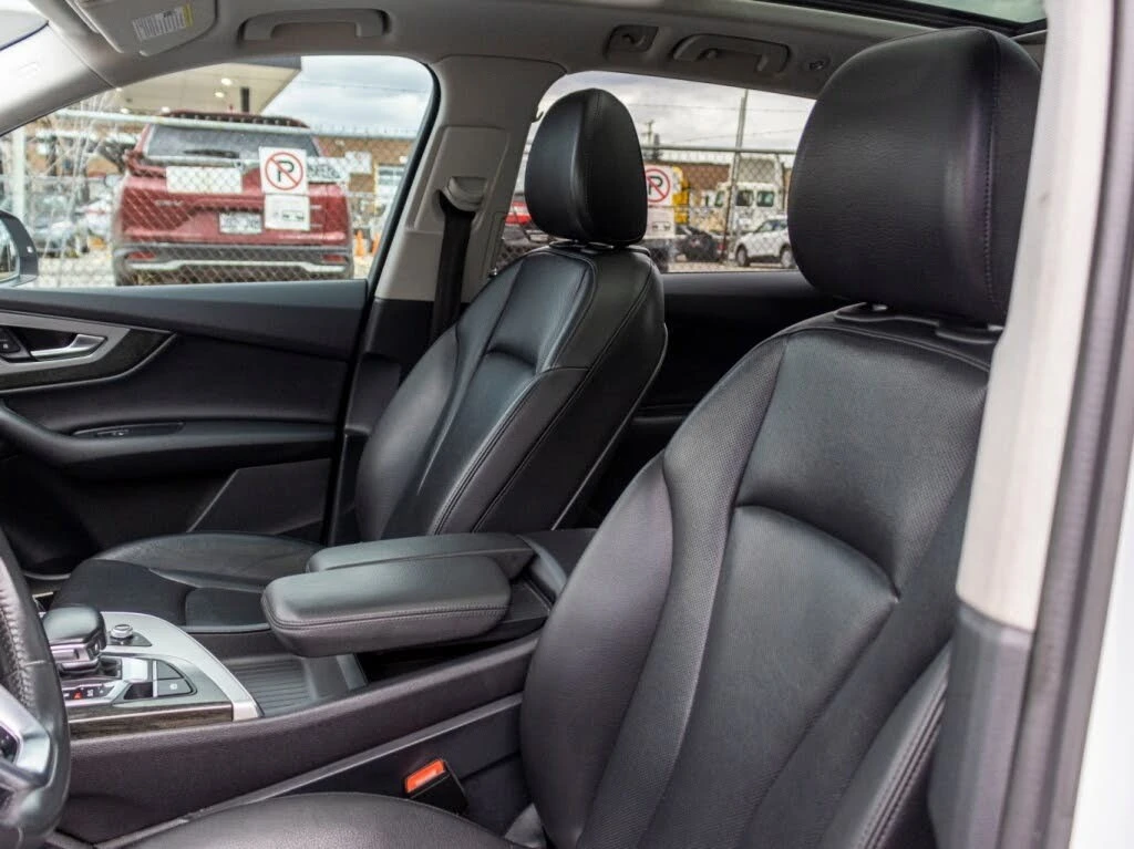 Audi Q7 55 TFSI * Progressiv* АвтоКредит* (ЦЕНА ДО БГ), снимка 13 - Автомобили и джипове - 54556593