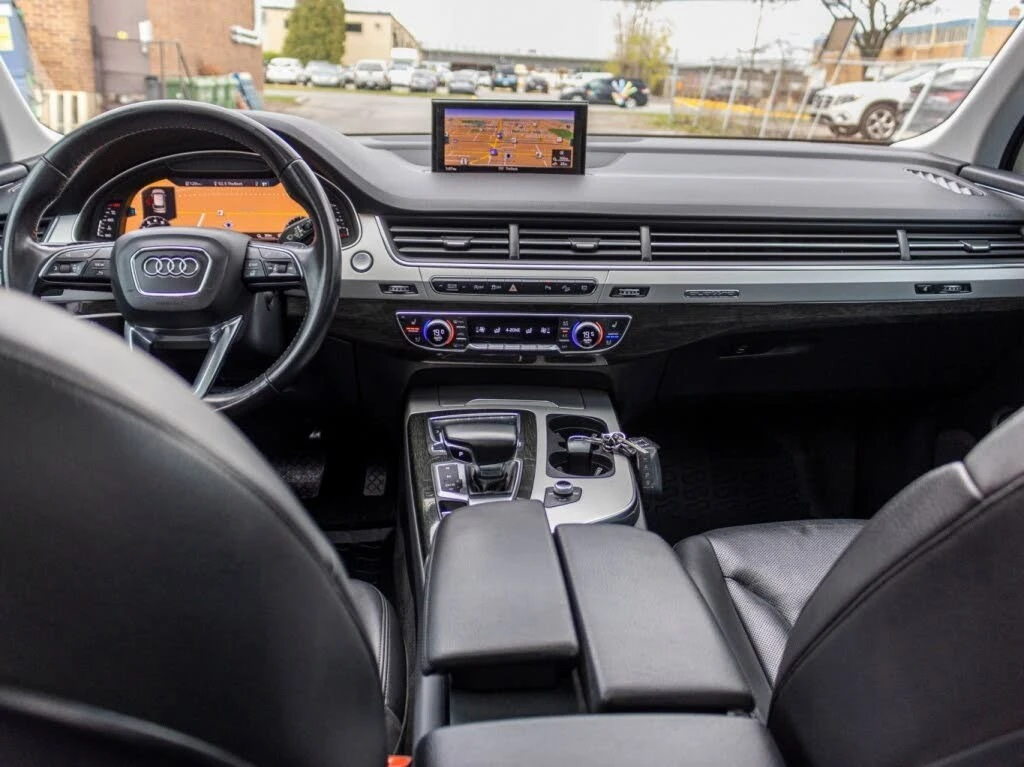 Audi Q7 55 TFSI * Progressiv* АвтоКредит* (ЦЕНА ДО БГ), снимка 9 - Автомобили и джипове - 54556593