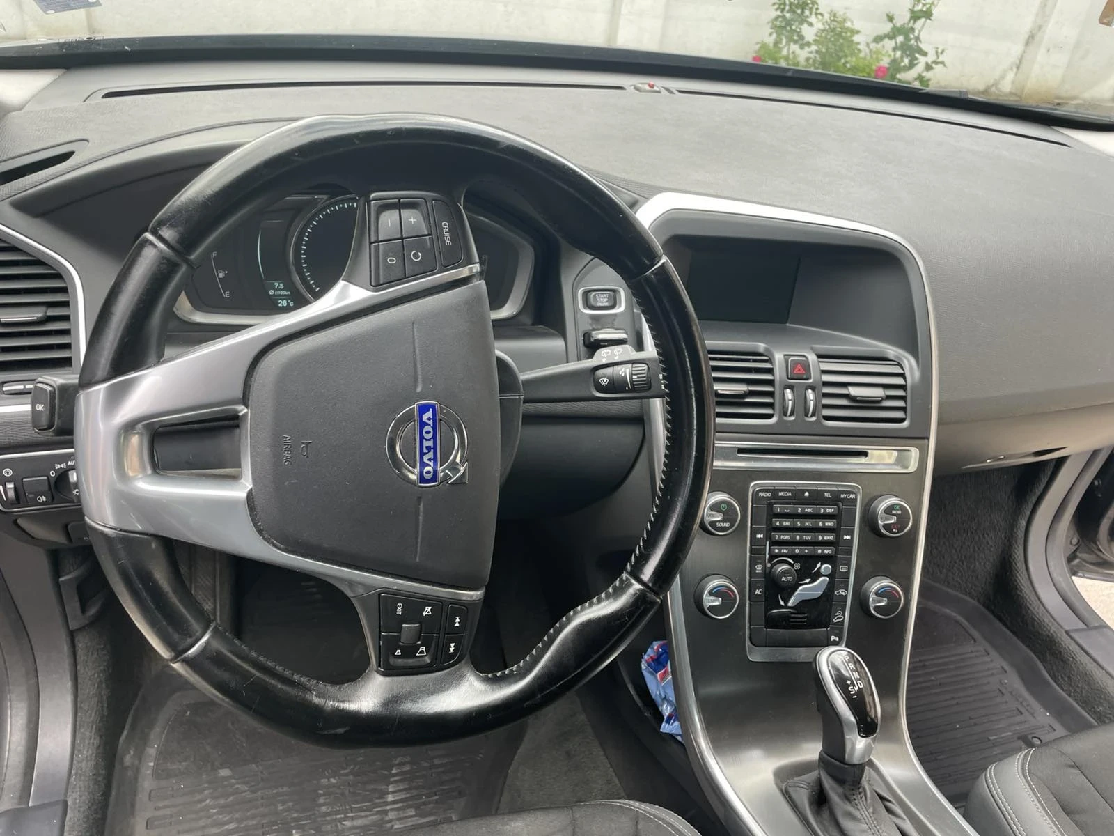Volvo XC60 D5, снимка 7 - Автомобили и джипове - 54736054