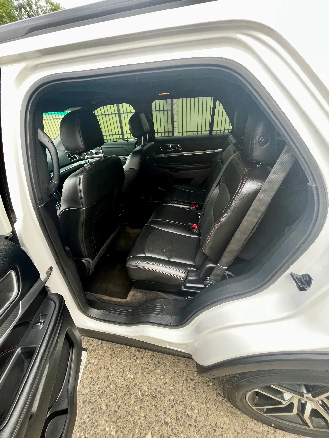 Ford Explorer 3.5 Ecoboost, снимка 12 - Автомобили и джипове - 55015651