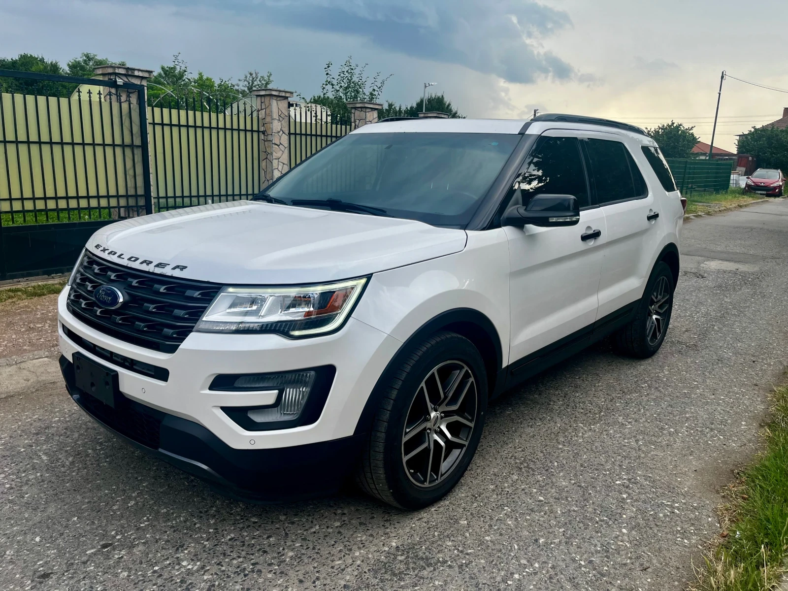 Ford Explorer 3.5 Ecoboost, снимка 8 - Автомобили и джипове - 55015651