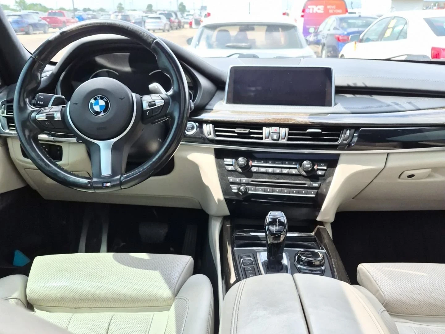 BMW X5 XDRIVE35I* M-pkg* 360* Hud* Pano* Soft-Close* 7мес, снимка 4 - Автомобили и джипове - 55092257