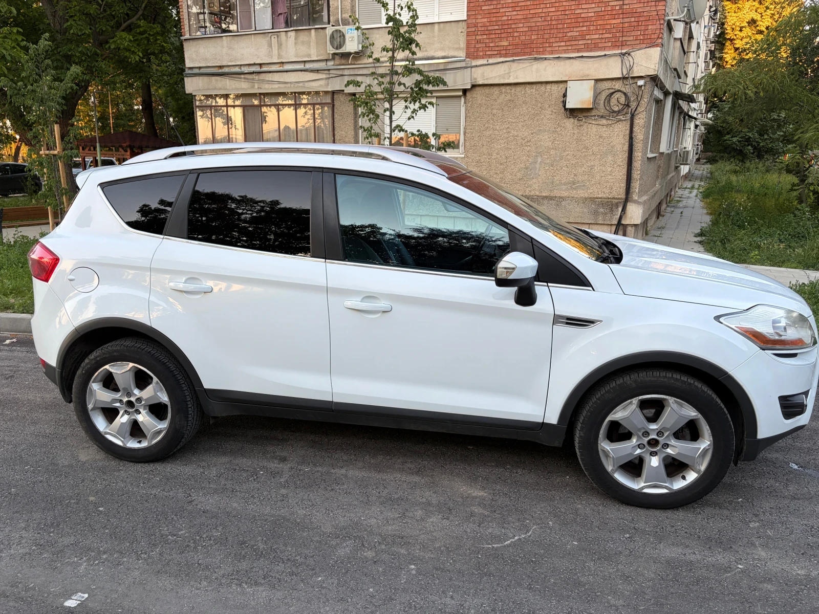 Ford Kuga, снимка 4 - Автомобили и джипове - 55352603
