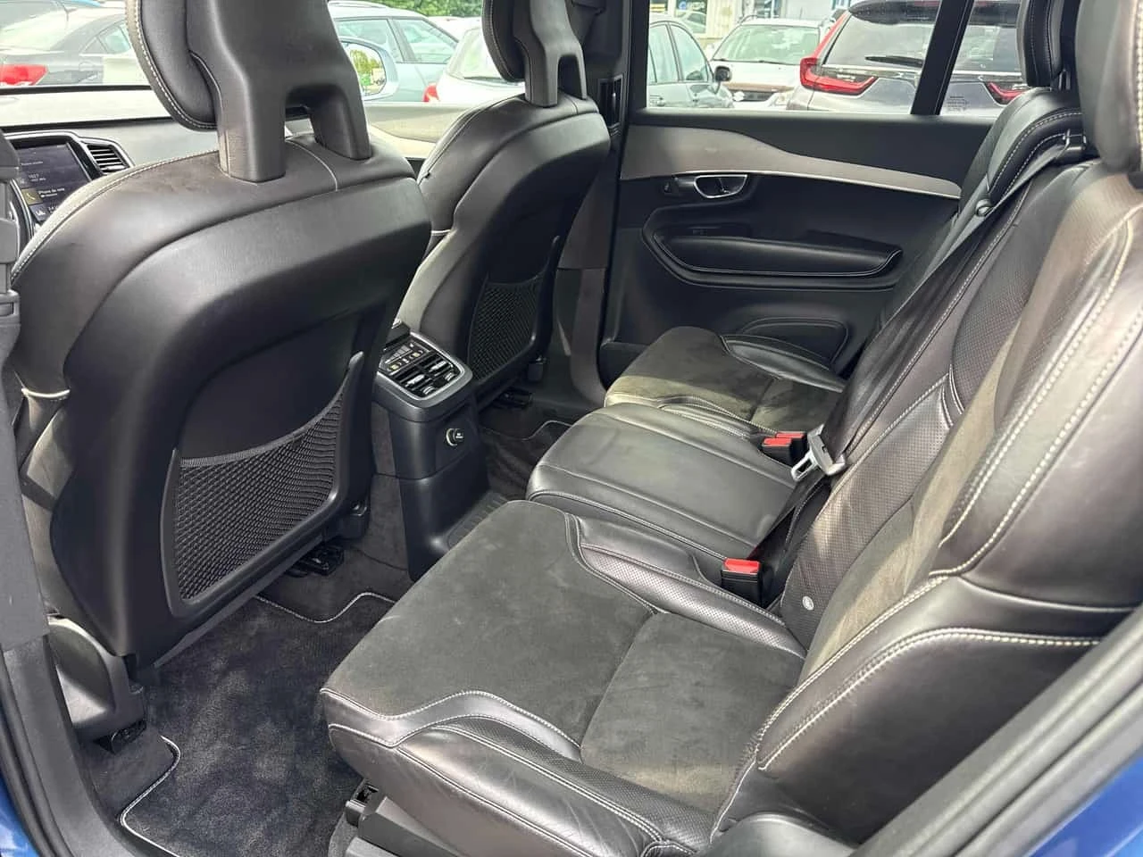 Volvo Xc90 T8 R Design/CARFAX/360/ПАНО/ПОДГРЕВ/АЛКАНТАРА, снимка 12 - Автомобили и джипове - 55735670