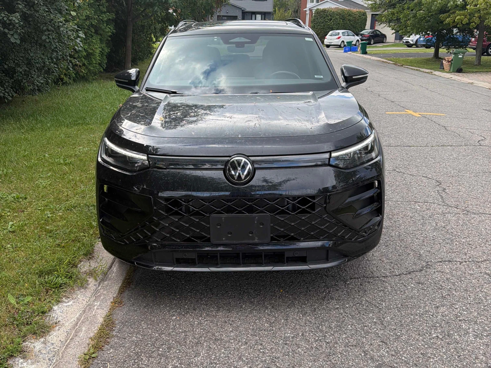 VW Tiguan  R Line Black Edition , снимка 2 - Автомобили и джипове - 55953618