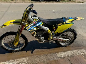  Suzuki Rmz