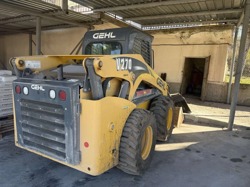 Мини челни товарачи GEHL V270, снимка 7 - Индустриална техника - 52812798