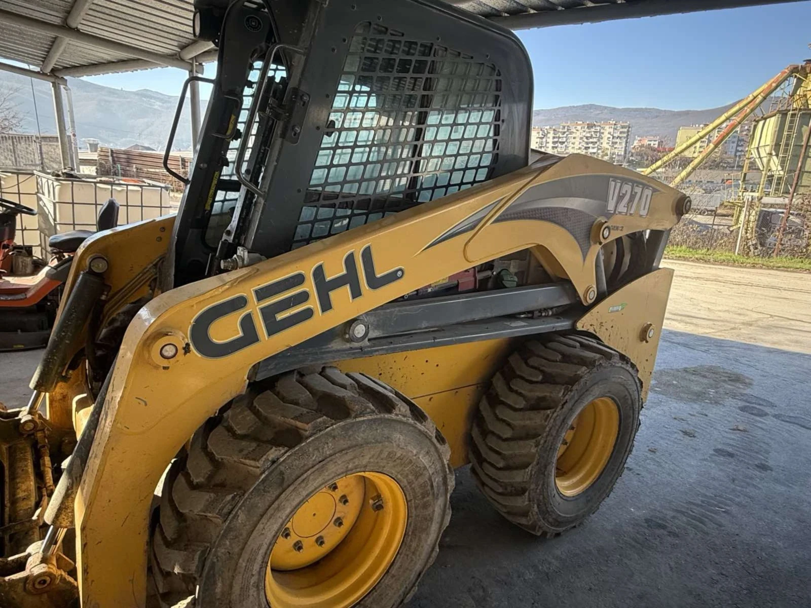 ���� ����� �������� GEHL V270 | Mobile.bg � ����������� 1