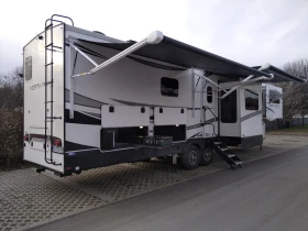      Jayco North Point 382FLRB