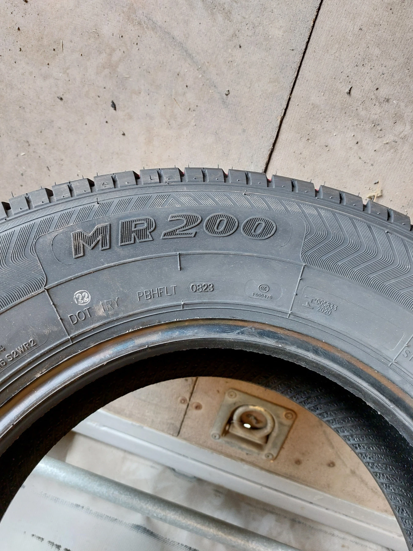 ���� 225/70R15 | Mobile.bg � ����������� 8