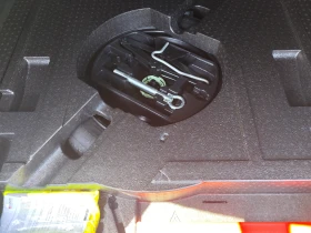 Peugeot 308 1.6HDi* LED* KLIMATRONIK* EURO5B* , снимка 13