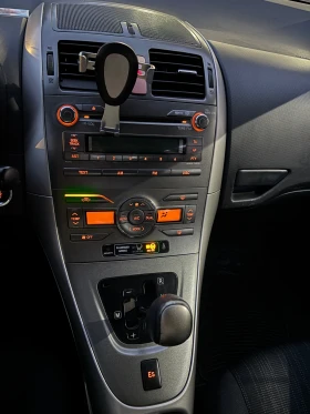 Toyota Auris + Газова уредба, снимка 11