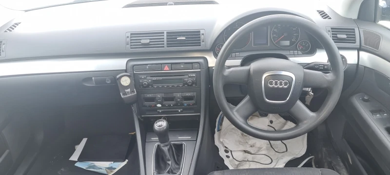 Audi A4 2.0TDI 6скорости, снимка 5 - Автомобили и джипове - 37821405