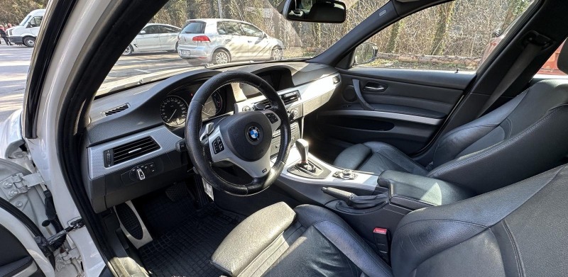 BMW 330 M pack, Navi , Recaro кожа, Panorama, снимка 6 - Автомобили и джипове - 45437250