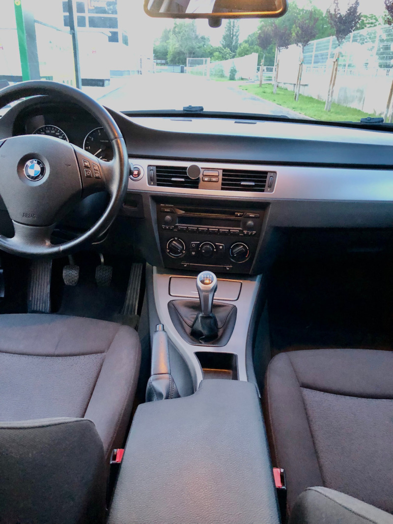 BMW 318, снимка 9 - Автомобили и джипове - 45920420