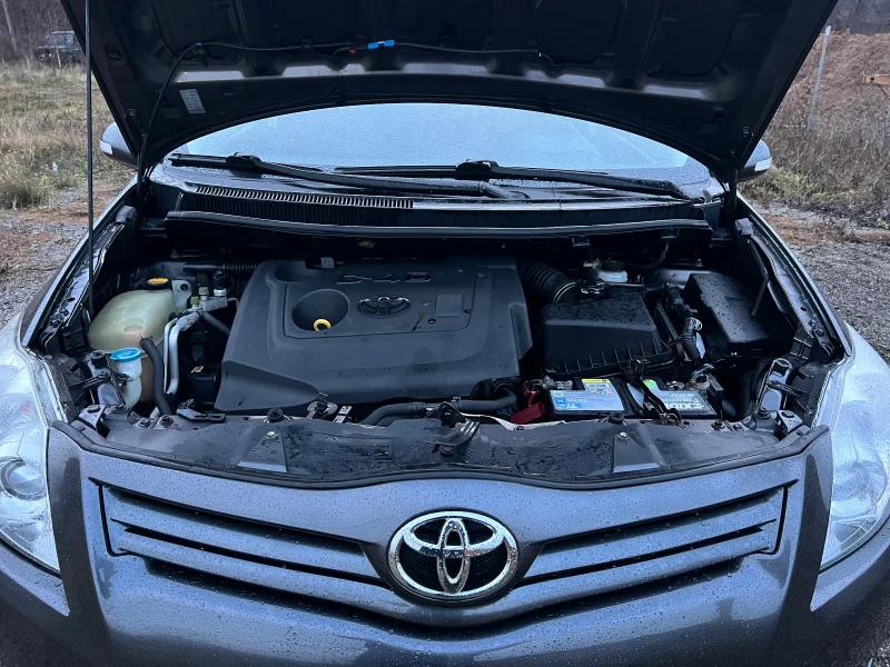 Toyota Auris 1.4d-4d//Euro 5//Печка , снимка 14 - Автомобили и джипове - 48268301