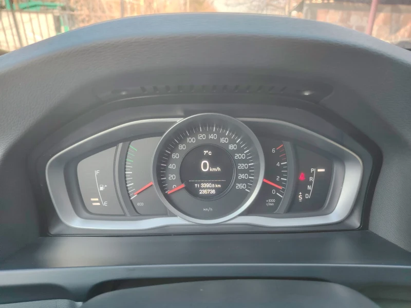 Volvo S60 2.0 D4, снимка 13 - Автомобили и джипове - 48441275