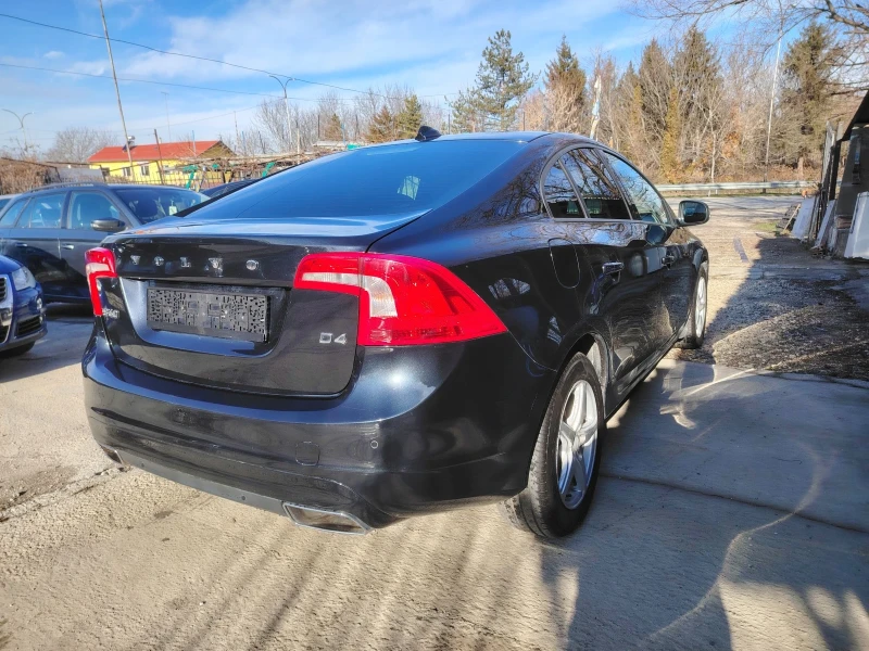 Volvo S60 2.0 D4, снимка 2 - Автомобили и джипове - 48441275